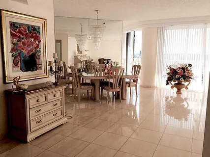 $2,000,000 | 2000 Island Boulevard, Unit 1107, Aventura, FL 33160