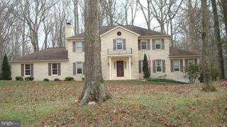 11829 Larry Road Fairfax, VA 22030 - Photo 1 of 16 Exterior (Front)