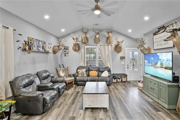 $179,000 | 14533 North State Street, Mercer, MO 64661