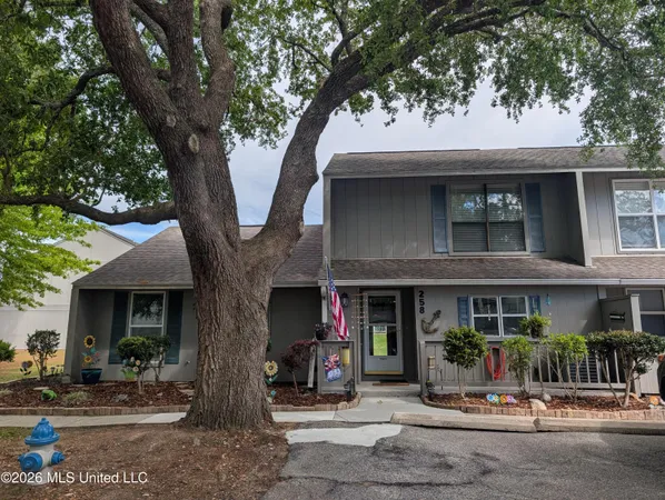 $229,900 | 258 Highpoint Drive, Diamondhead, MS 39525