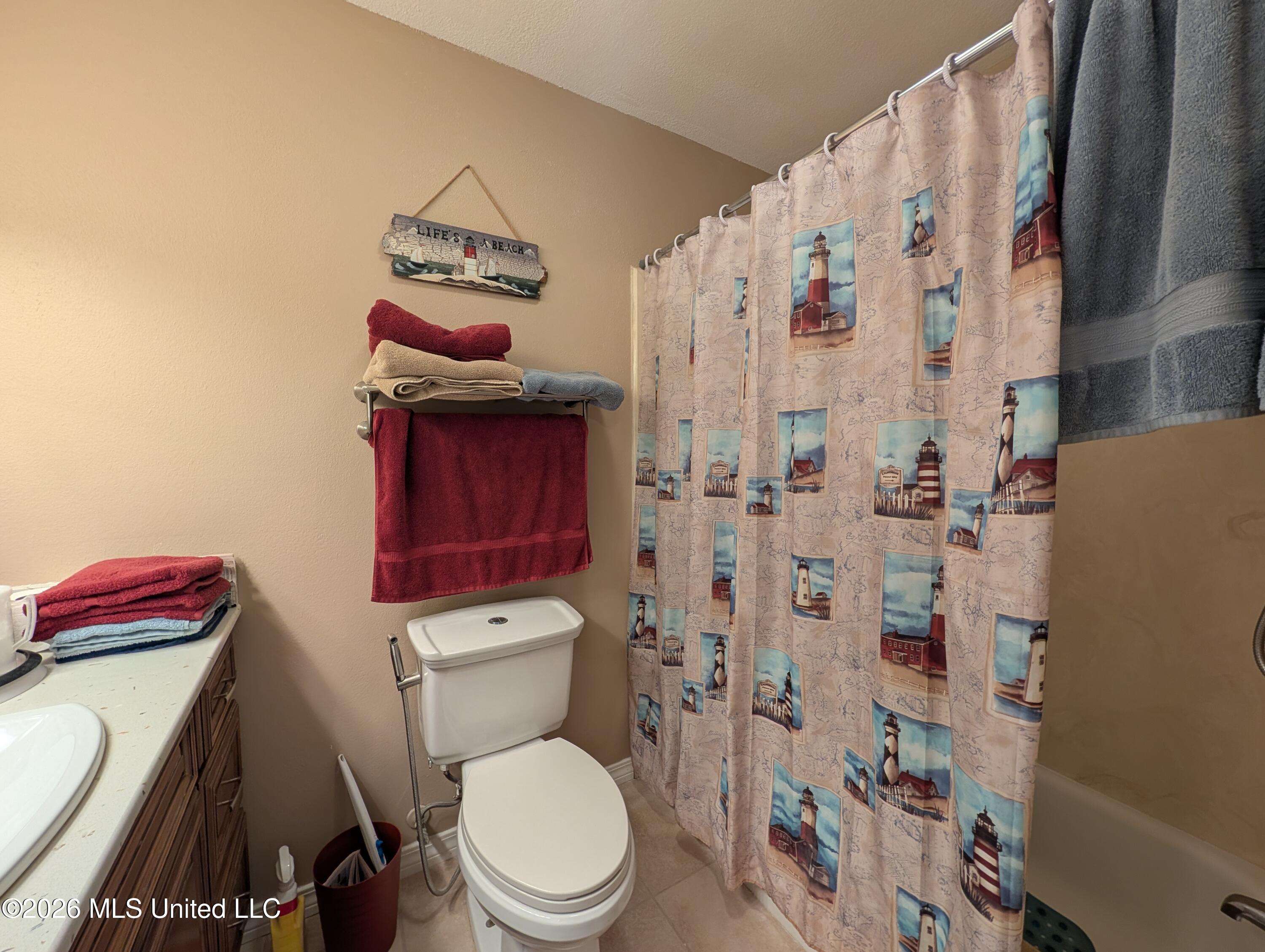 258 Highpoint Drive Diamondhead, MS 39525 - Photo 16 of 27 PXL_20260408_202658092