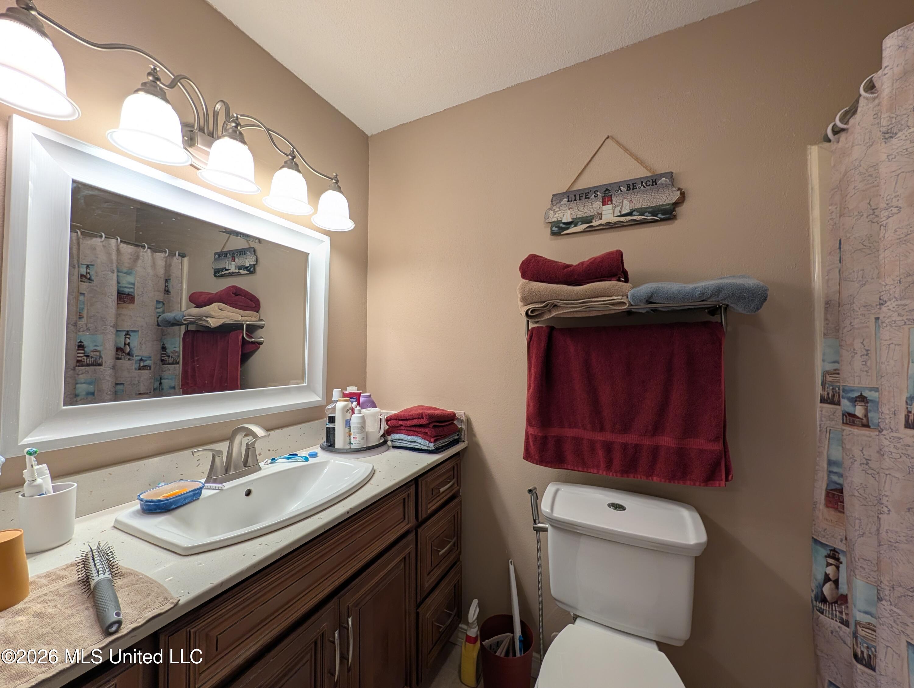 258 Highpoint Drive Diamondhead, MS 39525 - Photo 17 of 27 PXL_20260408_202703819