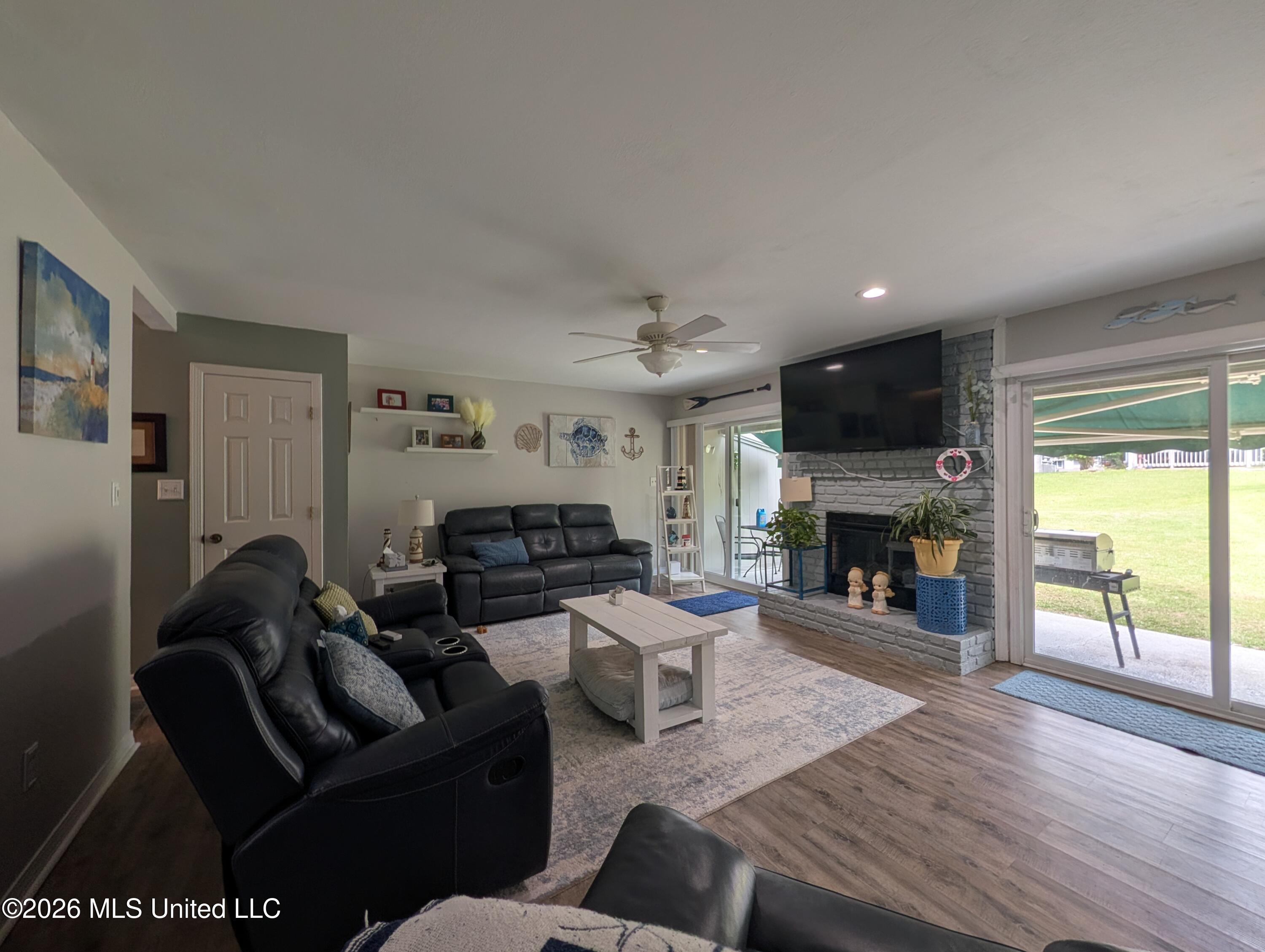 258 Highpoint Drive Diamondhead, MS 39525 - Photo 8 of 27 PXL_20260408_202216481