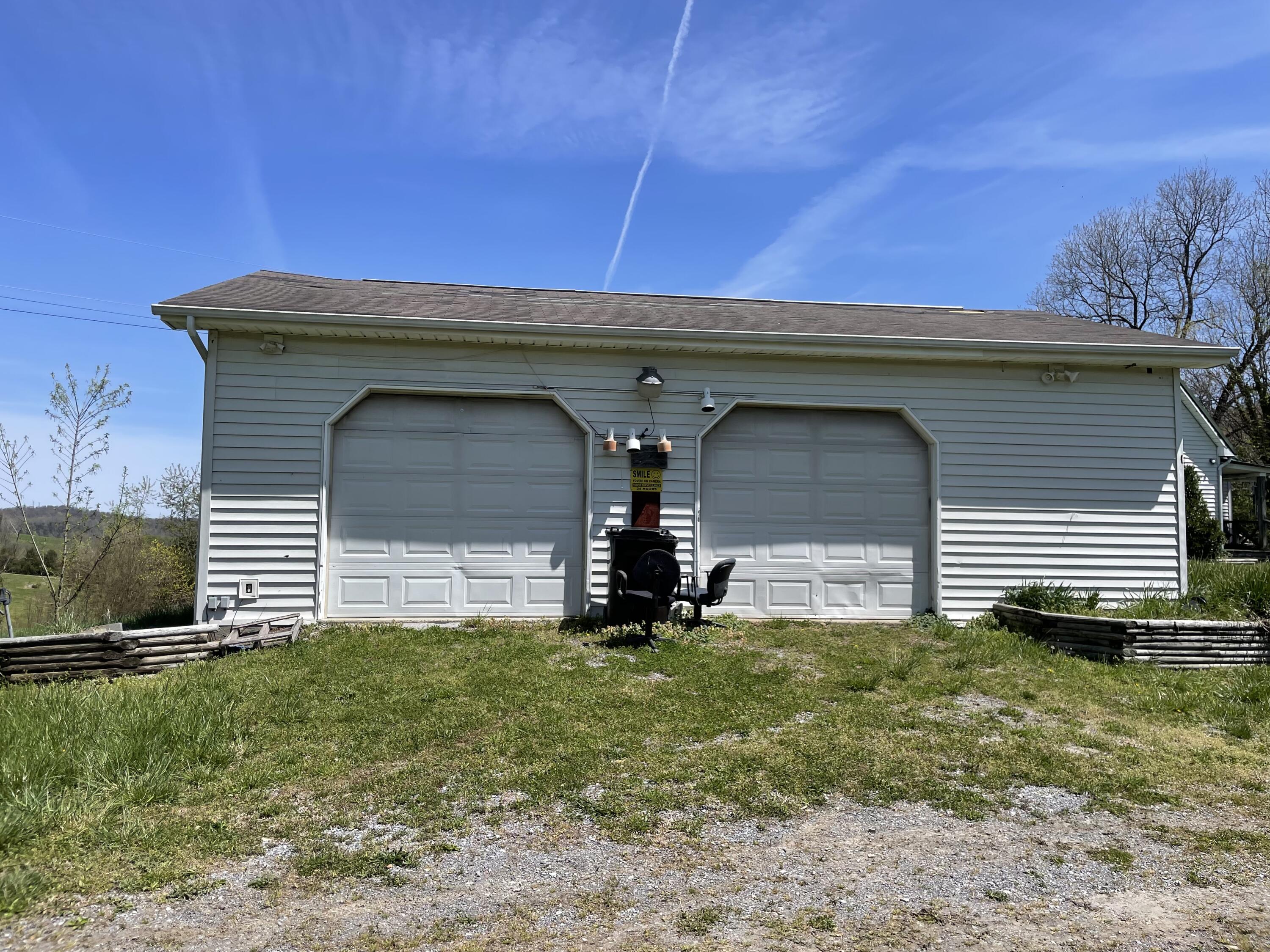 284 South Summer Sound Road, Unit 1 Piney Flats, TN 37686 - Photo 20 of 27 63159FE7-FED4-4A39-8CAE-A4C9C22C66B8