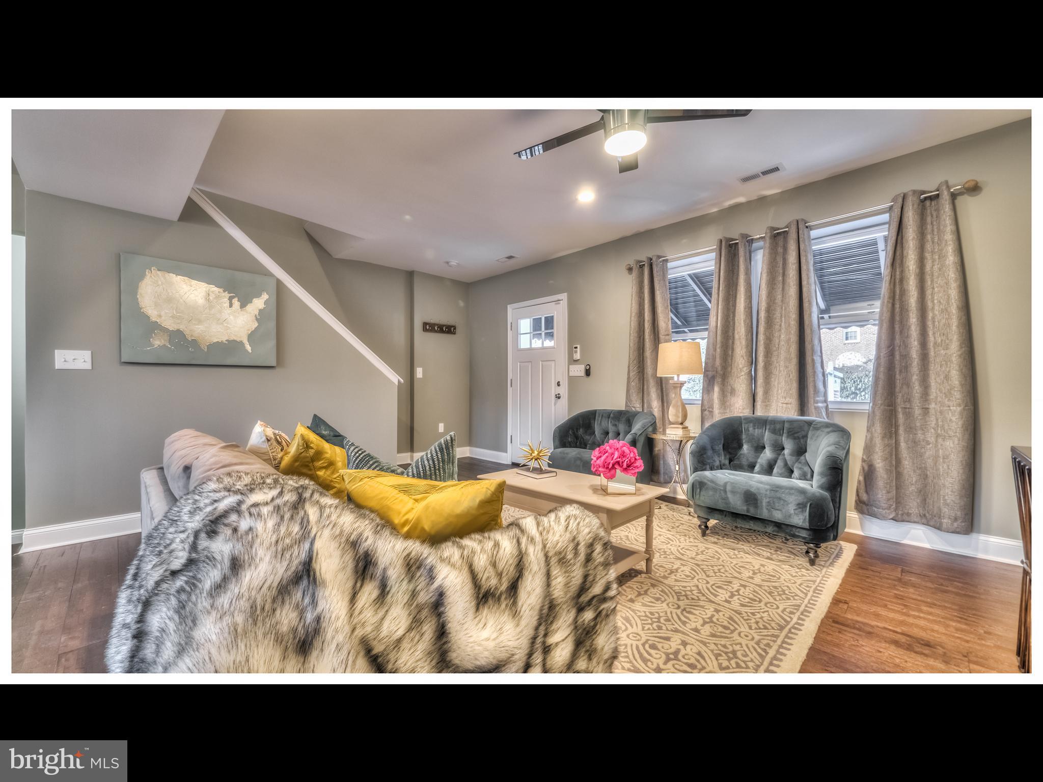 1603 Ralworth Road Baltimore, MD 21218 - Photo 4 of 28 Living Room