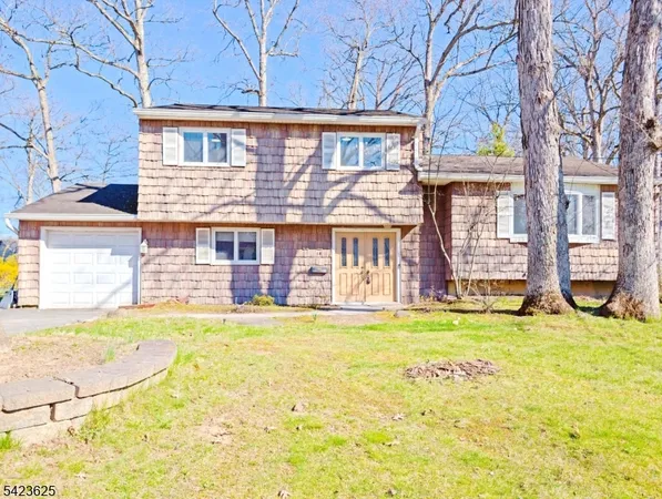 $5,500 | 14 Bunyan Drive, Livingston, NJ 07039