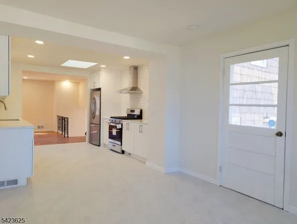 $5,500 | 14 Bunyan Drive, Livingston, NJ 07039