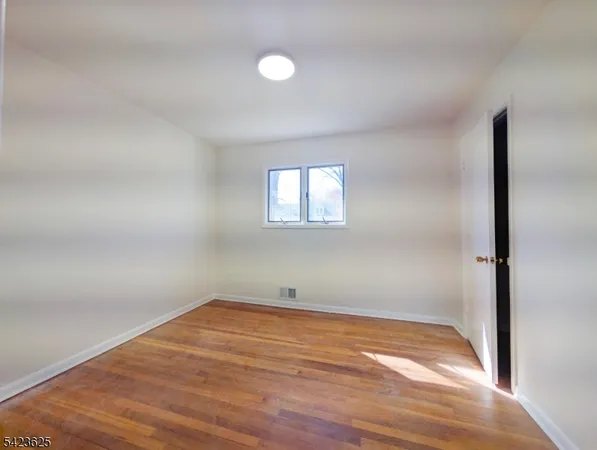 $5,500 | 14 Bunyan Drive, Livingston, NJ 07039