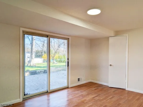 $5,500 | 14 Bunyan Drive, Livingston, NJ 07039