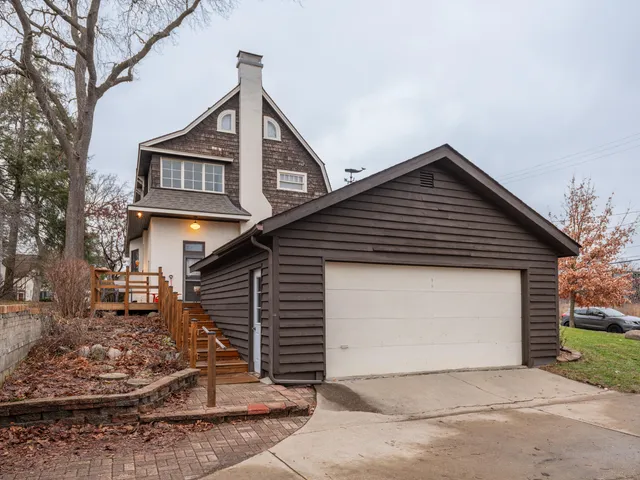 $529,900 | 204 Monroe Street, Kalamazoo, MI 49006