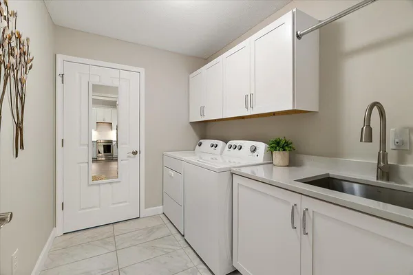 $485,000 | 2859 Villa Lane, Benton Harbor, MI 49022