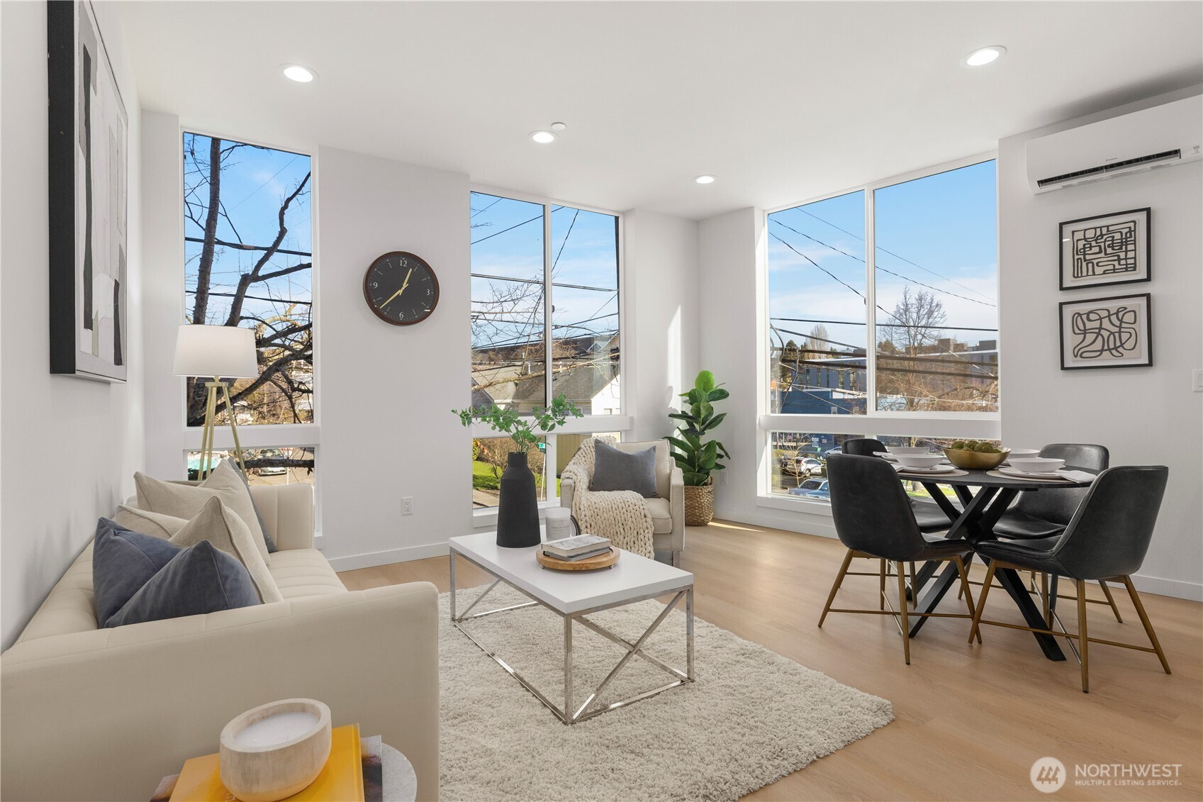 957 North 35th Street Seattle, WA 98103 - Photo 4 of 29