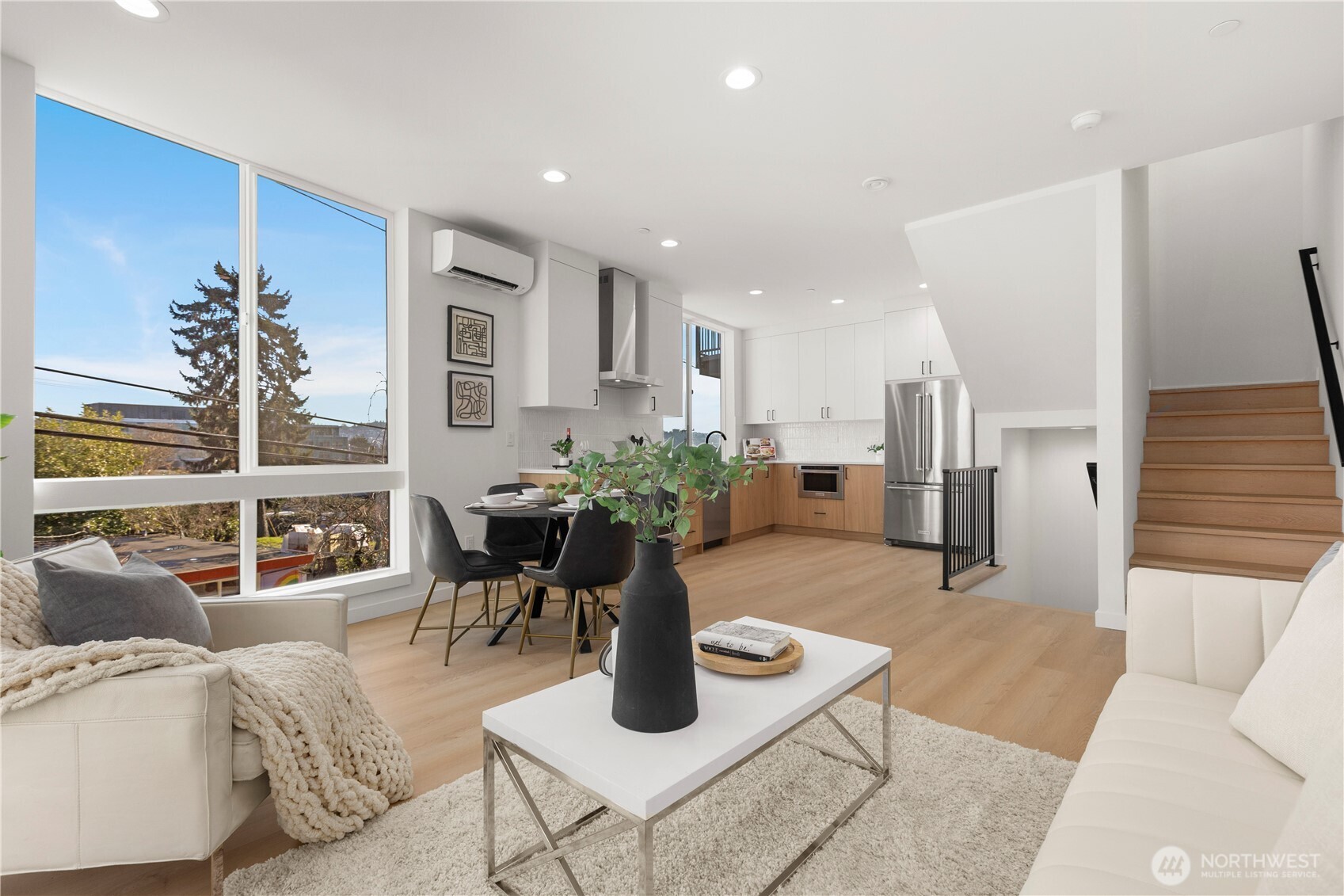 957 North 35th Street Seattle, WA 98103 - Photo 6 of 29