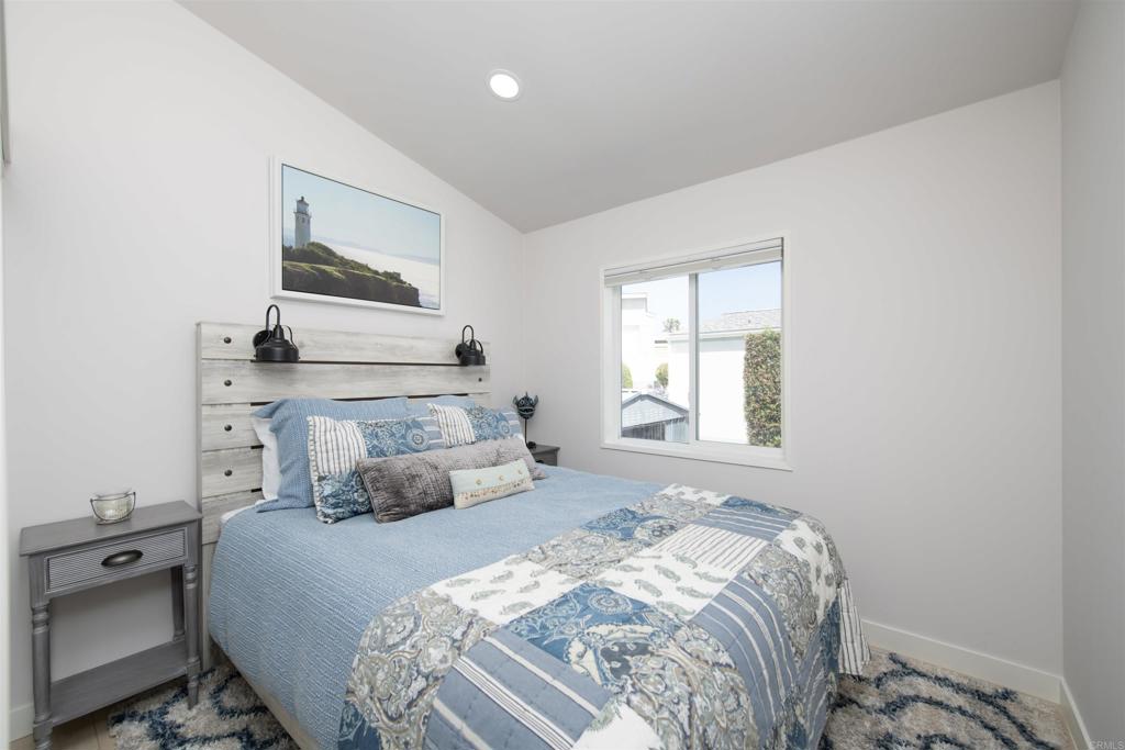 6503 Friendly Place Carlsbad, CA 92011 - Photo 23 of 33