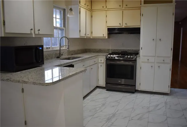 $489,000 | 2479 Kingsland Drive, Dunwoody, GA 30360