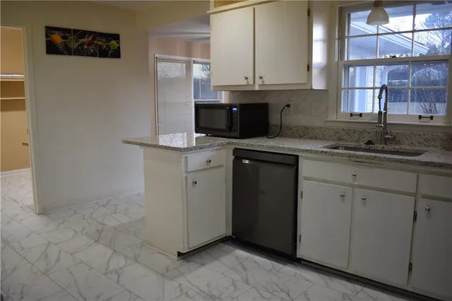 $489,000 | 2479 Kingsland Drive, Dunwoody, GA 30360