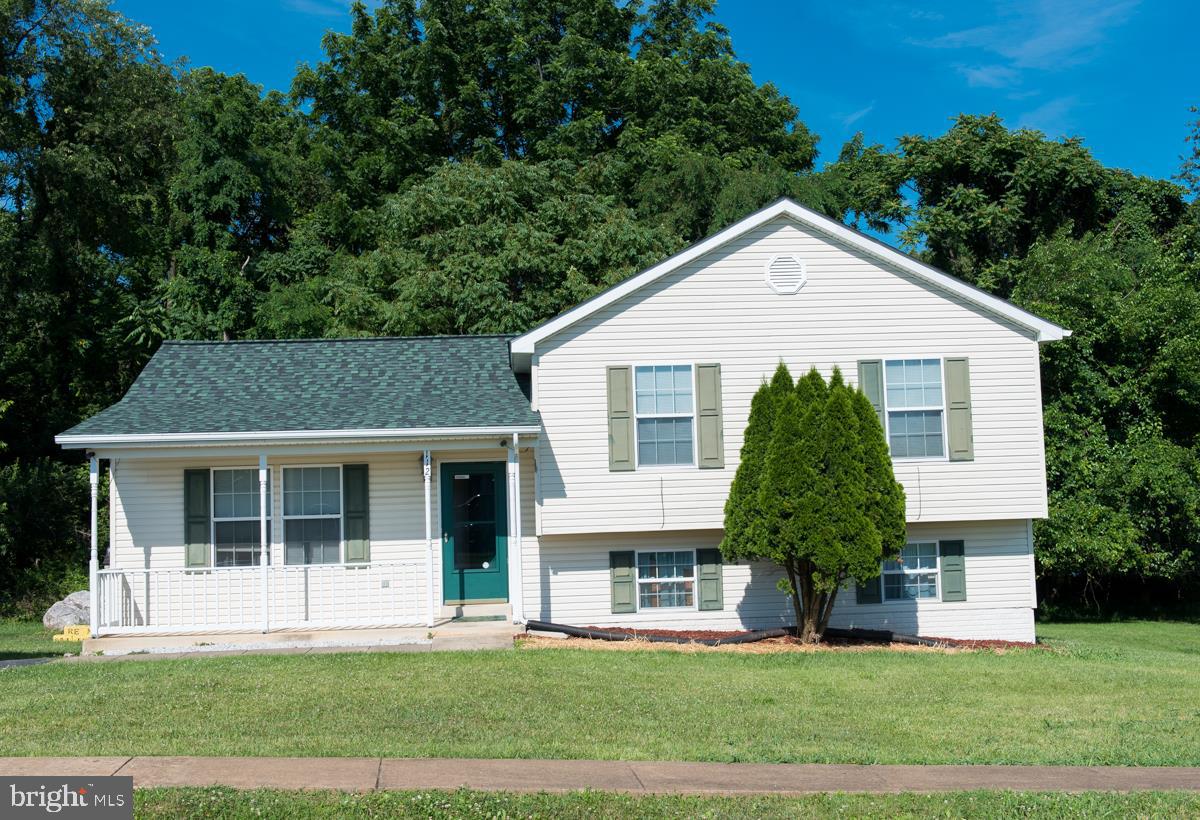 112 Michelle Drive Ranson, WV 25438 - Photo 1 of 36