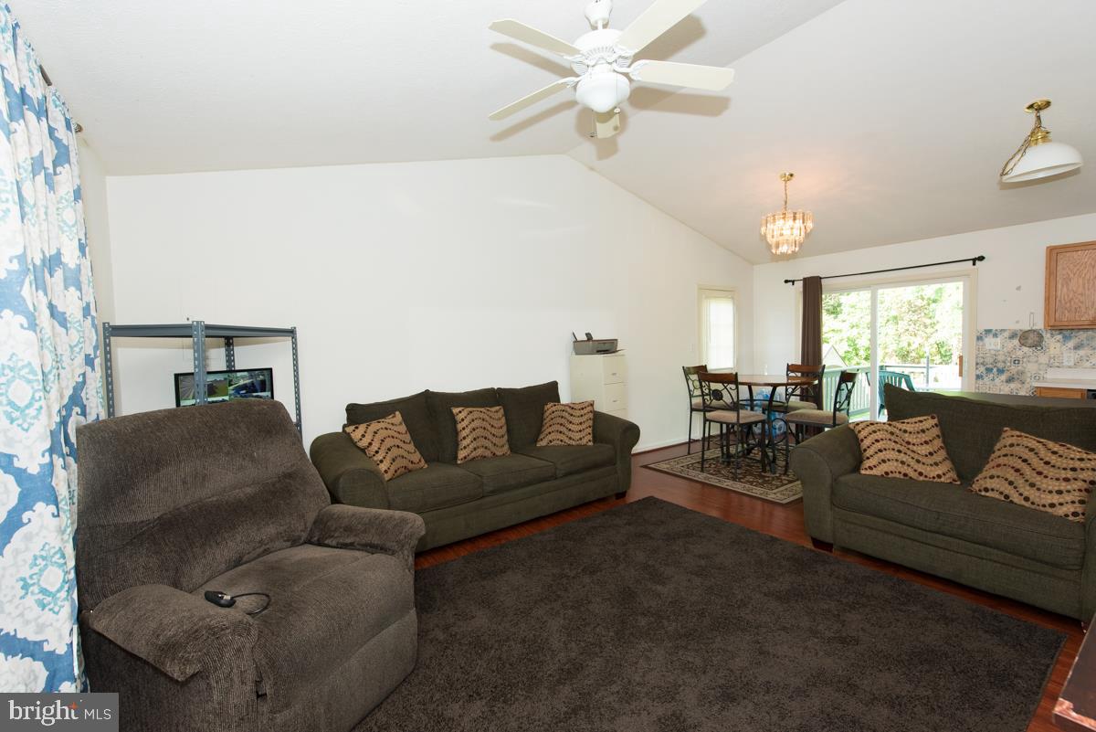 112 Michelle Drive Ranson, WV 25438 - Photo 2 of 36