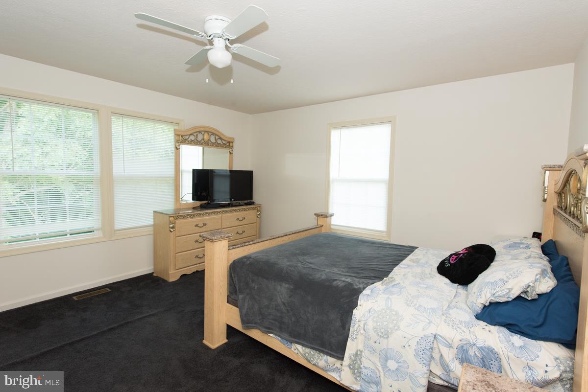 112 Michelle Drive Ranson, WV 25438 - Photo 13 of 36