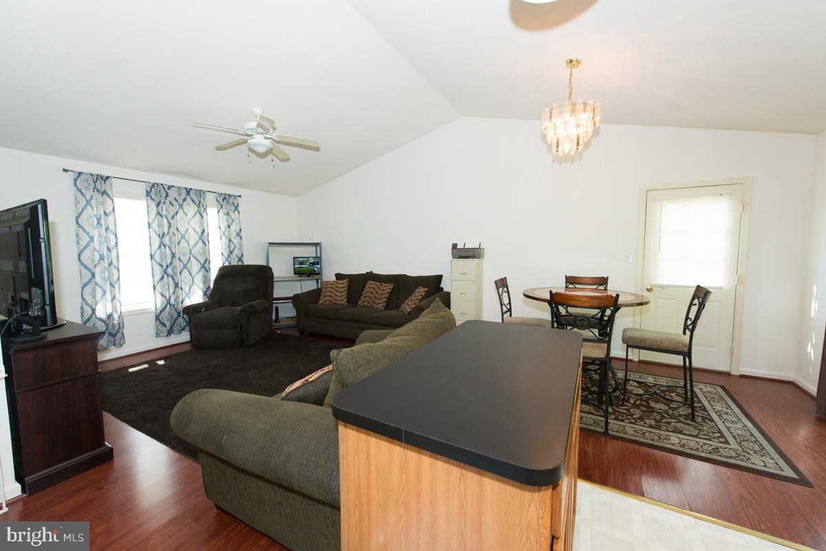 112 Michelle Drive Ranson, WV 25438 - Photo 5 of 36