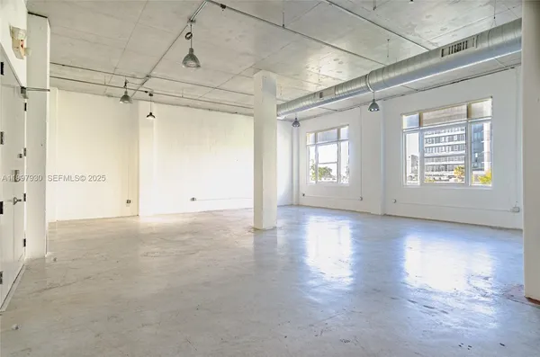 $5,500 | 250 Northwest 23rd Street, Unit 202, Miami, FL 33127
