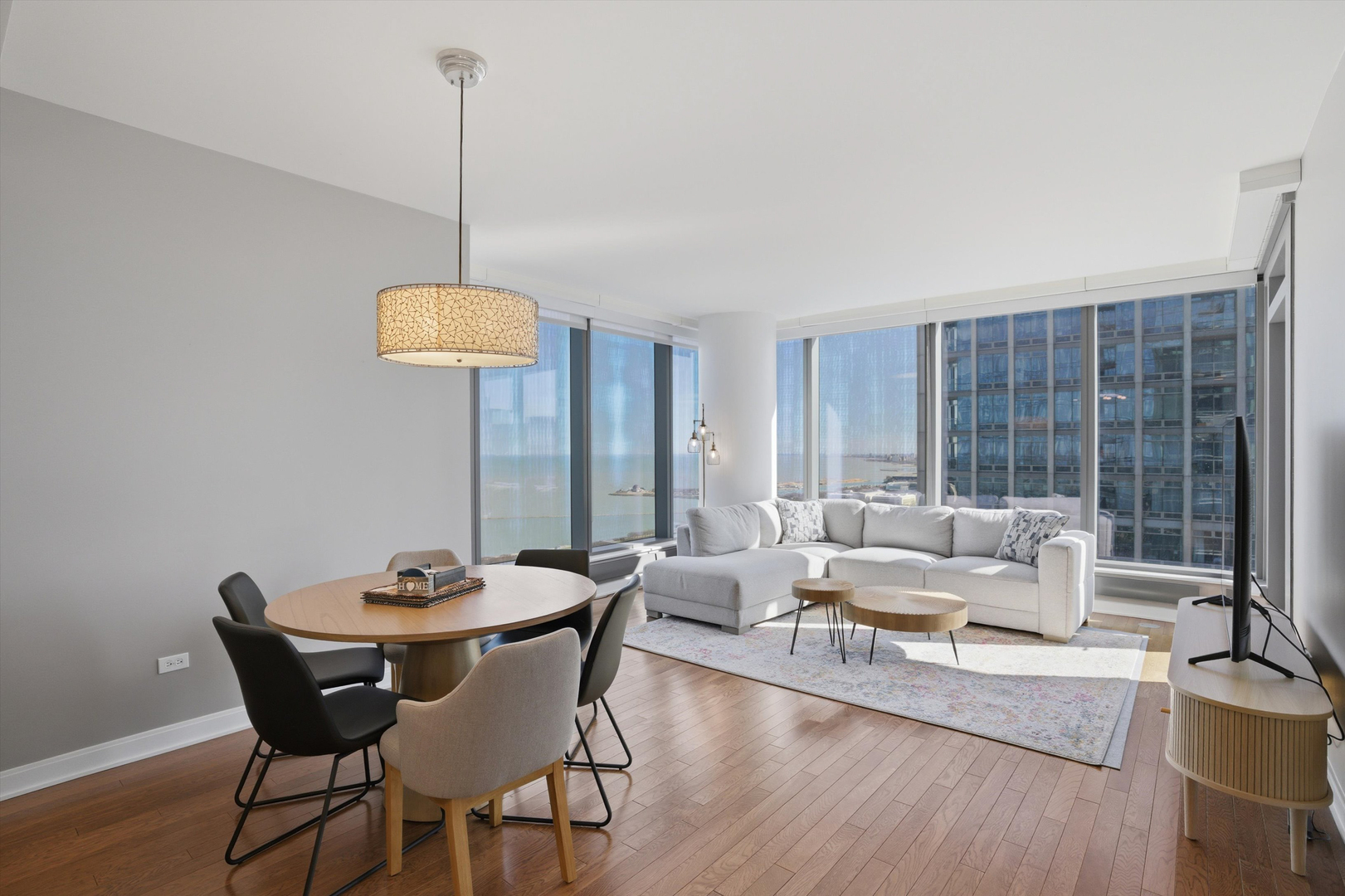 60 East Monroe Street, Unit 4504 Chicago, IL 60603 - Photo 2 of 34