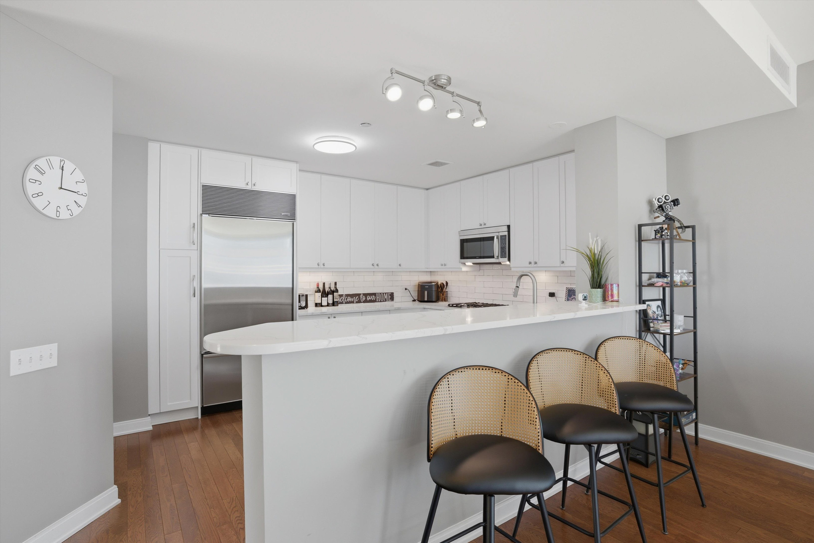 60 East Monroe Street, Unit 4504 Chicago, IL 60603 - Photo 6 of 34
