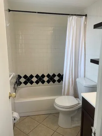 $1,500 | 1230 Old Boynton Road, Unit 210, Boynton Beach, FL 33426