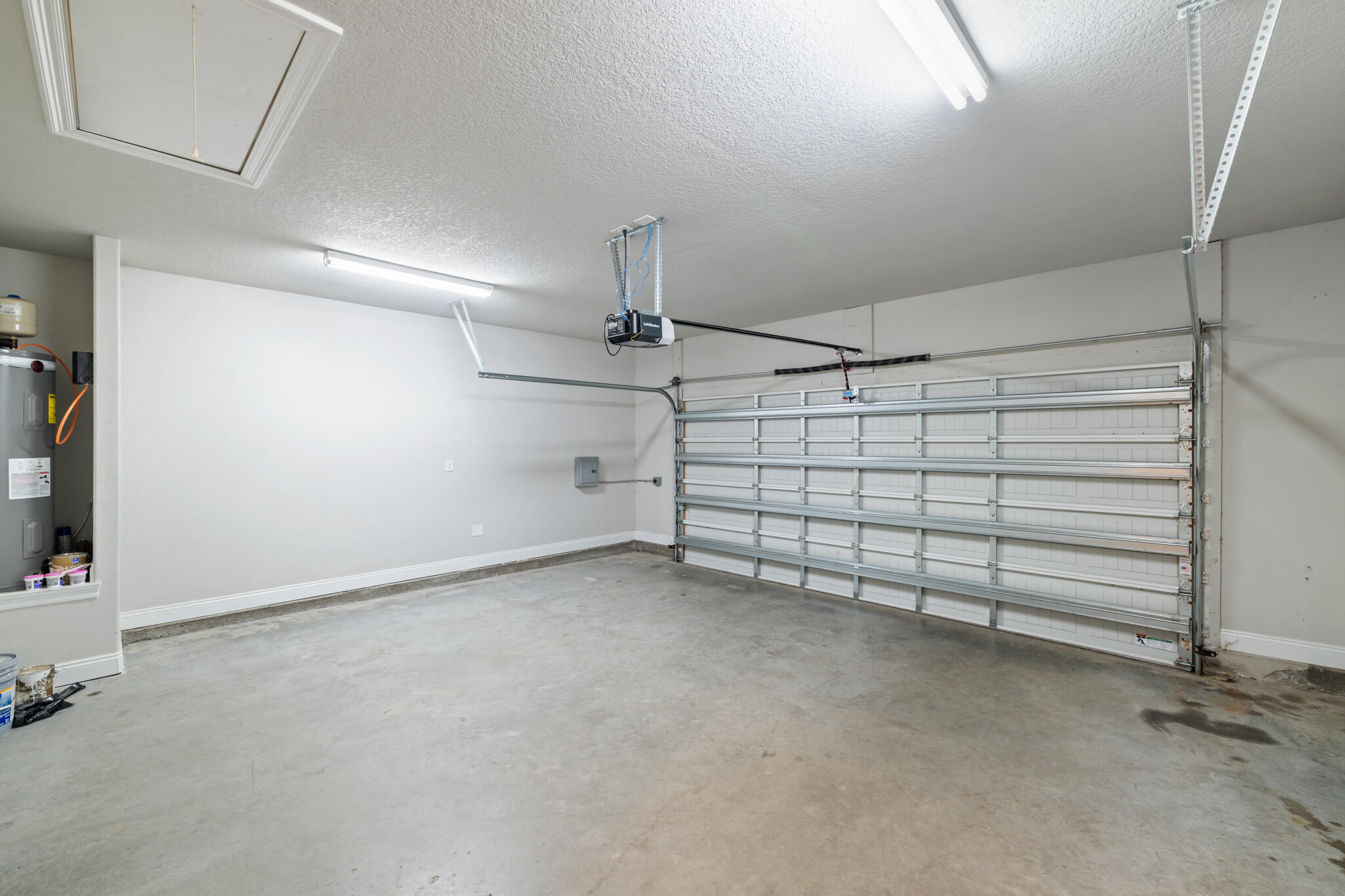 7287 Gordon Evans Road Navarre, FL 32566 - Photo 45 of 45 a view of a garage