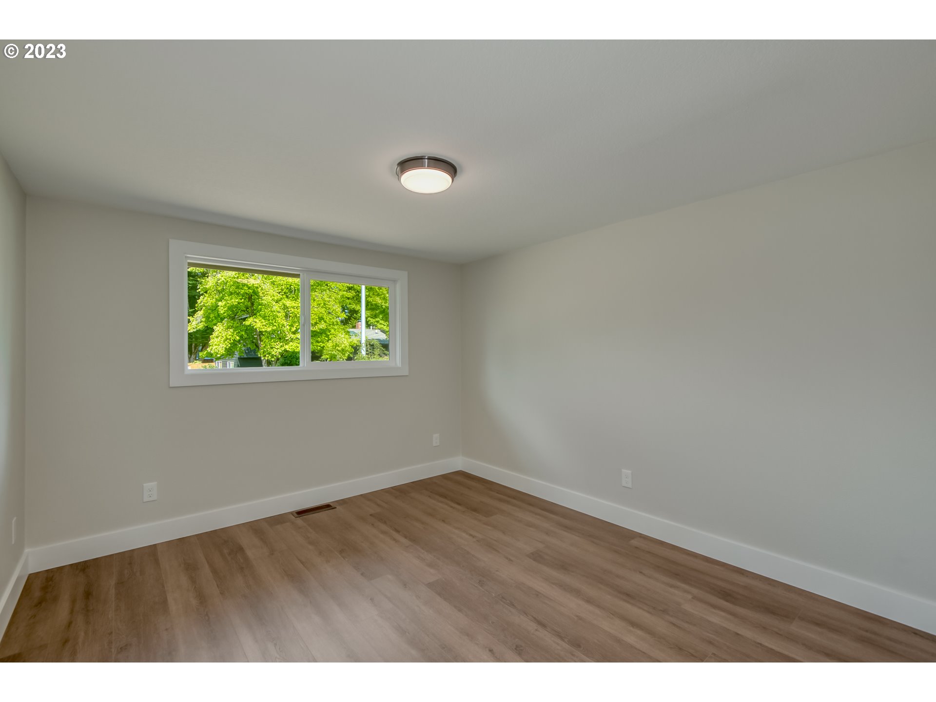 12950 Southwest Morrison Street Beaverton, OR 97005 - Photo 18 of 30 Gallery Image 18