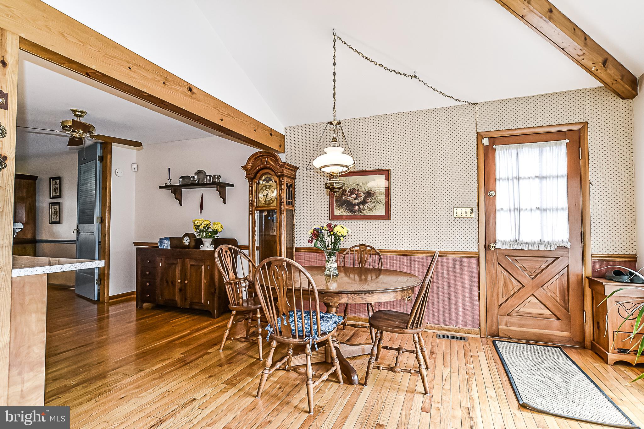 8605 Briarcroft Lane Laurel, MD 20708 - Photo 12 of 38 Gallery Image 12