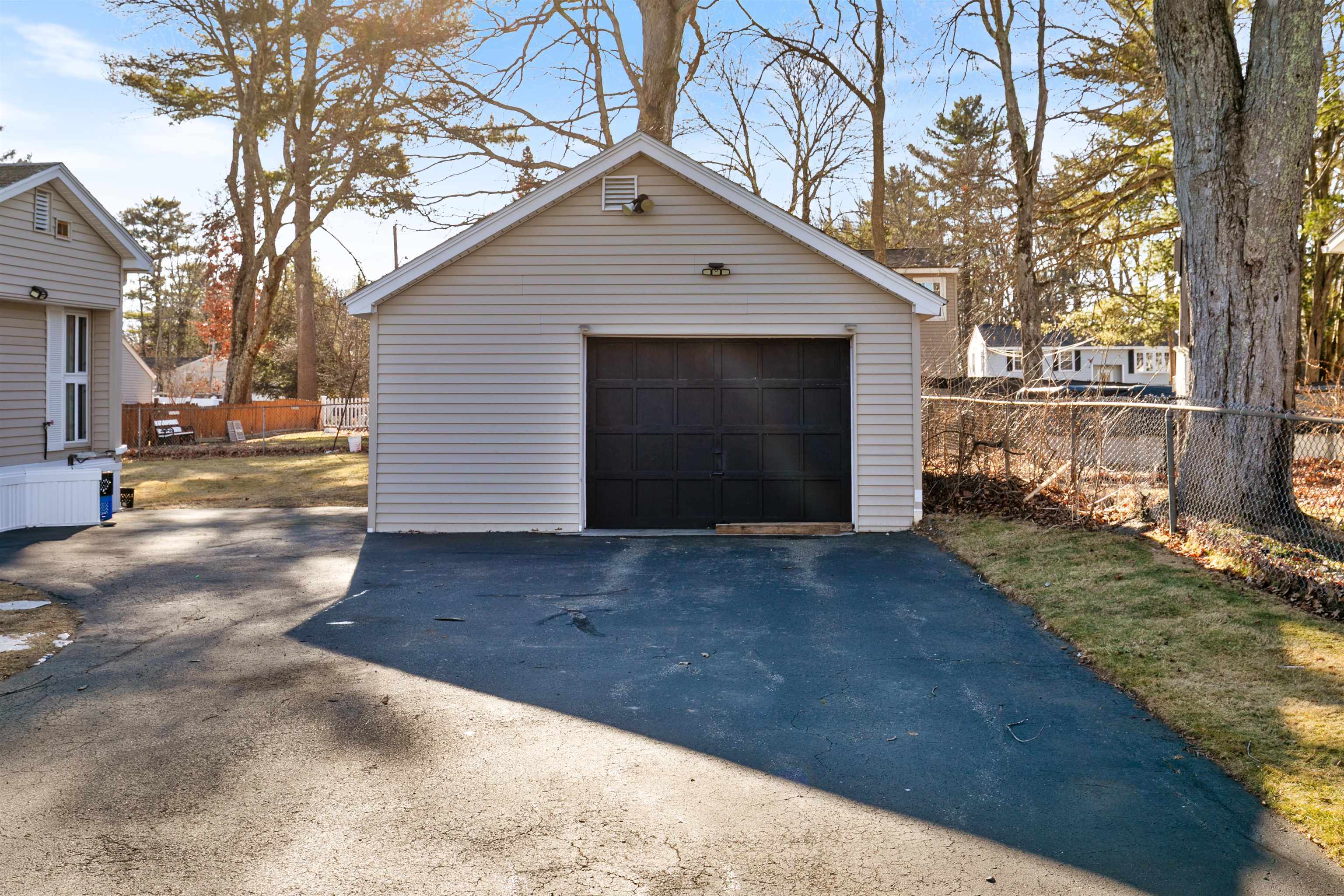 8 Gardner Avenue Salem, NH 03079 - Photo 23 of 24