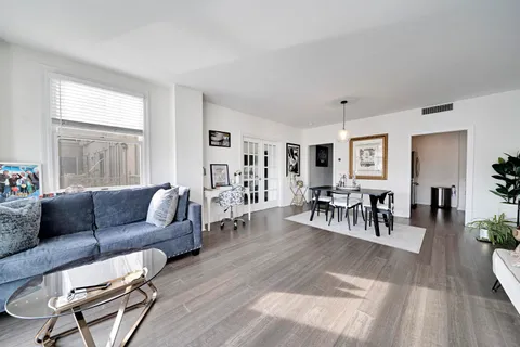 $399,000 | 204 Shearwater Court West, Unit 33, Jersey City, NJ 07305