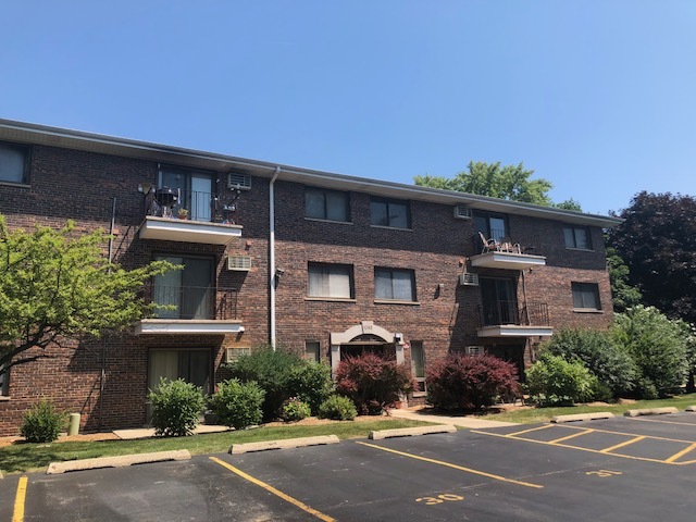 1240 South Lorraine Road, Unit 3A Wheaton, IL 60189 - Photo 12 of 13