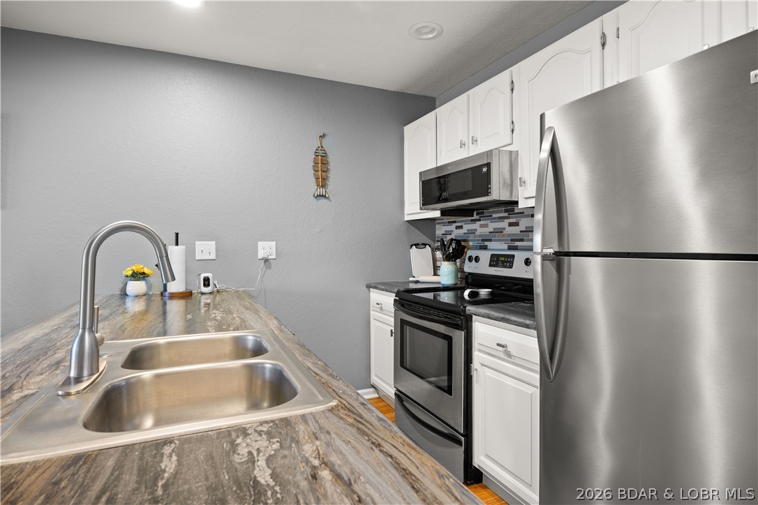 160 Tara Road, Unit 901 Lake Ozark, MO 65049 - Photo 15 of 29