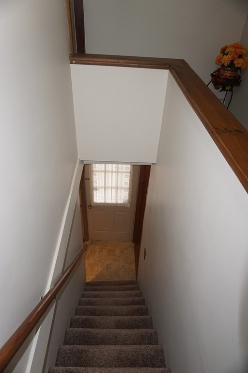 28 Lennon Street Gardner, MA 01440 - Photo 21 of 30 a view of entryway