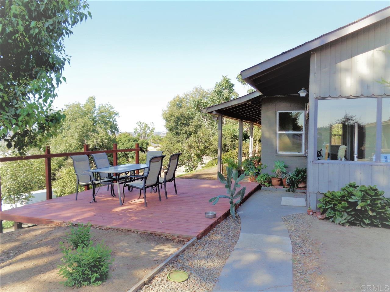 2319 Old Colony Road Vista, CA 92084 - Photo 2 of 19 Gallery Image 2