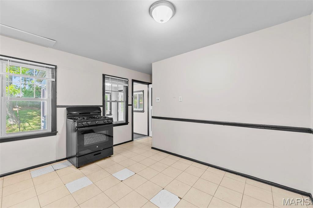 3155 O Hare Drive St. Ann, MO 63074 - Photo 8 of 24