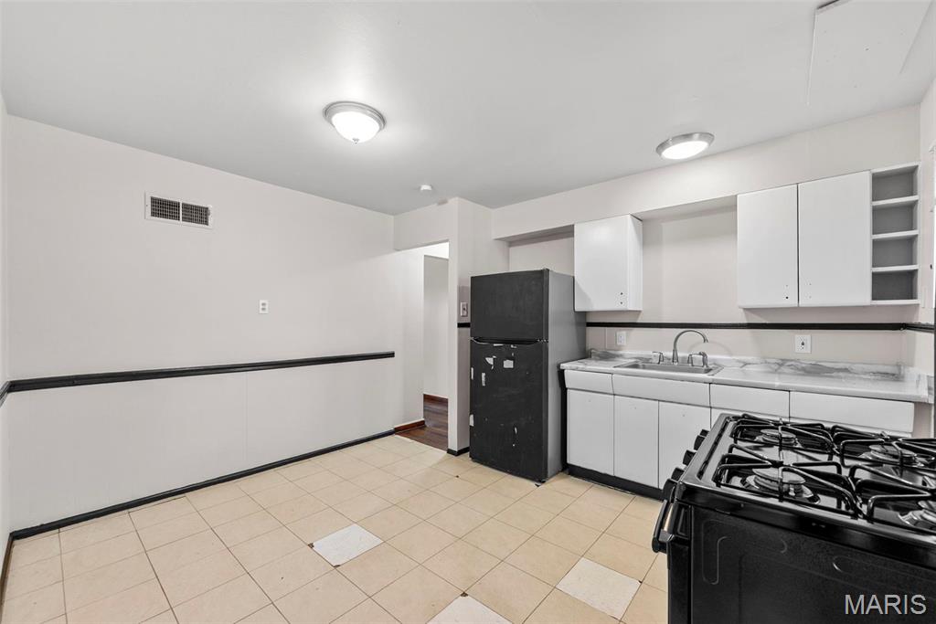 3155 O Hare Drive St. Ann, MO 63074 - Photo 9 of 24