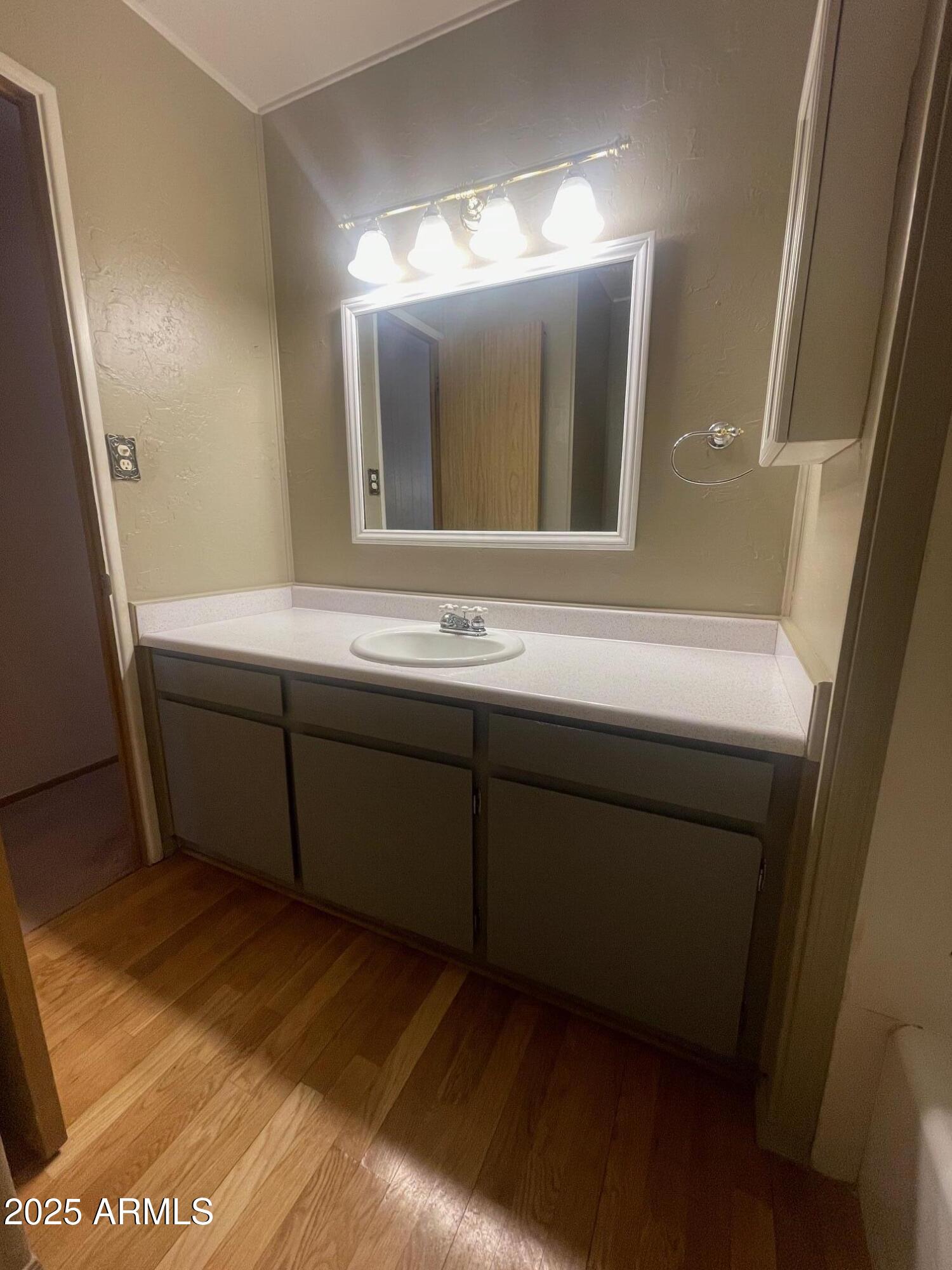 5201 West Camelback Road, Unit C110 Phoenix, AZ 85031 - Photo 15 of 37 Clean Vanity