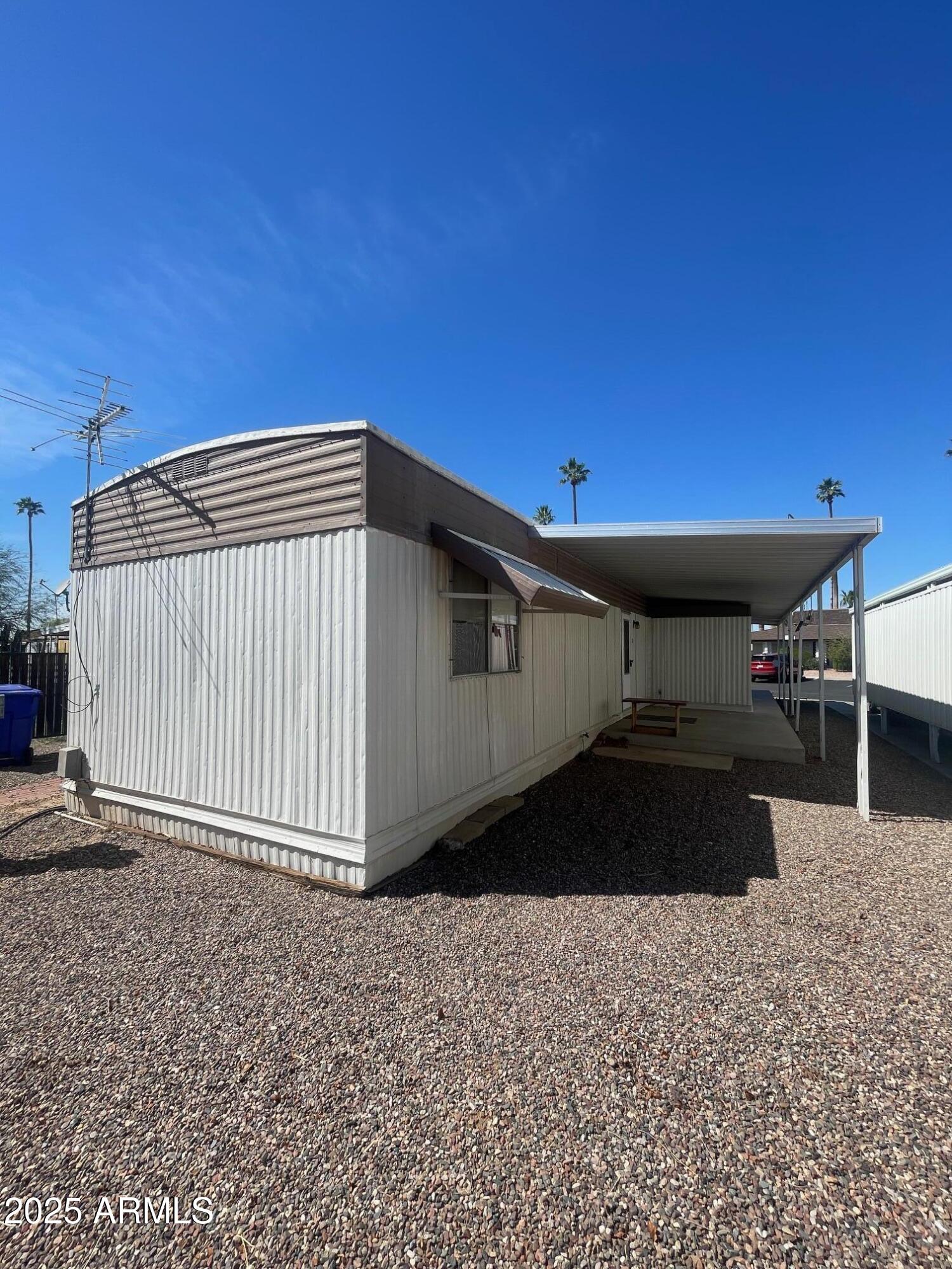 5201 West Camelback Road, Unit C110 Phoenix, AZ 85031 - Photo 36 of 37 Clean Yard
