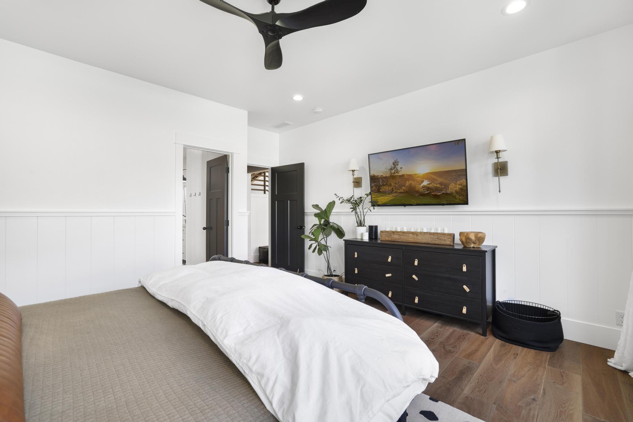 382 Winterberry Loop Hailey, ID 83333 - Photo 16 of 43 Master Bedroom