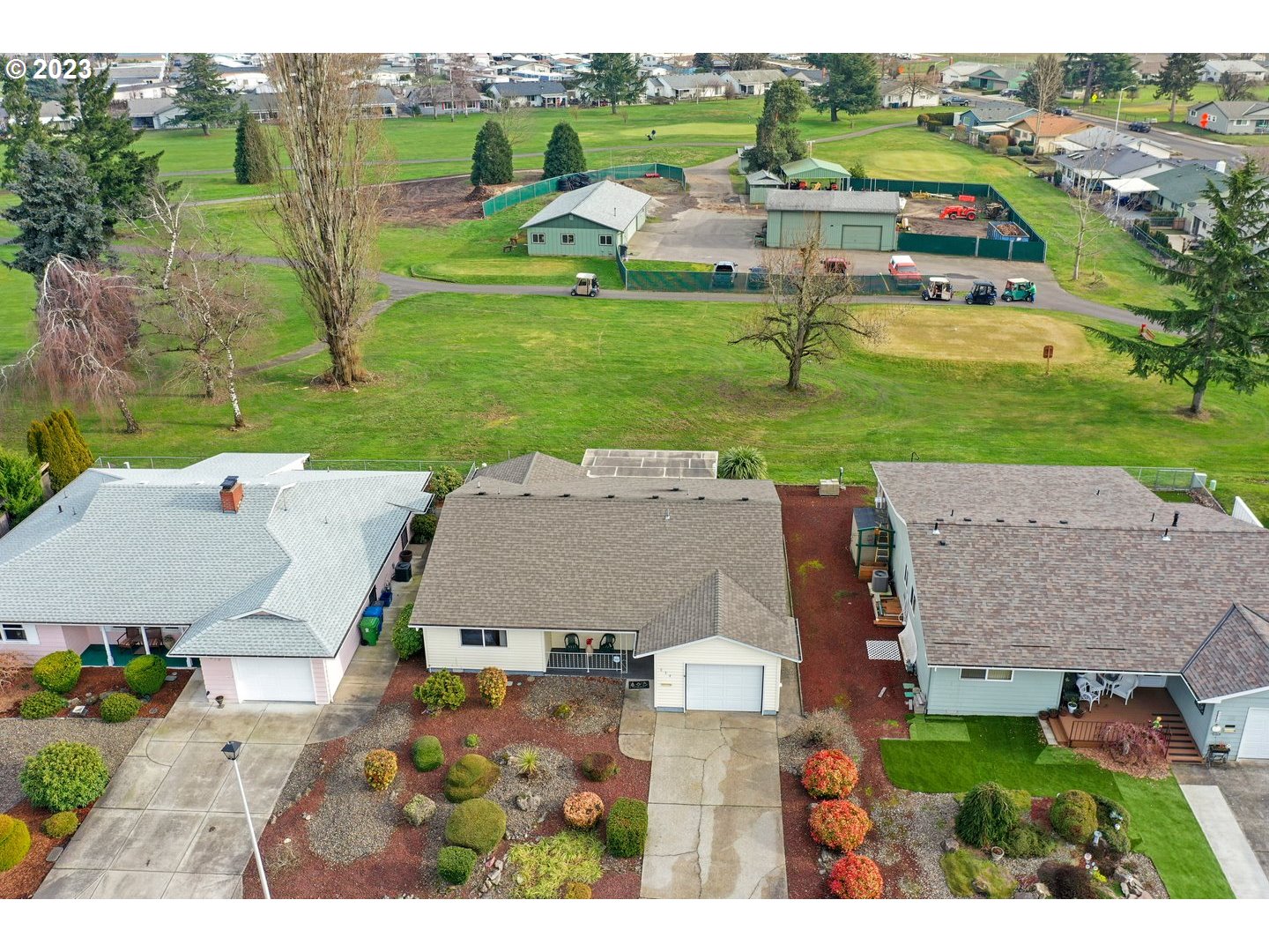 654 Oregon Way Woodburn, OR 97071 - Photo 2 of 32 Gallery Image 2