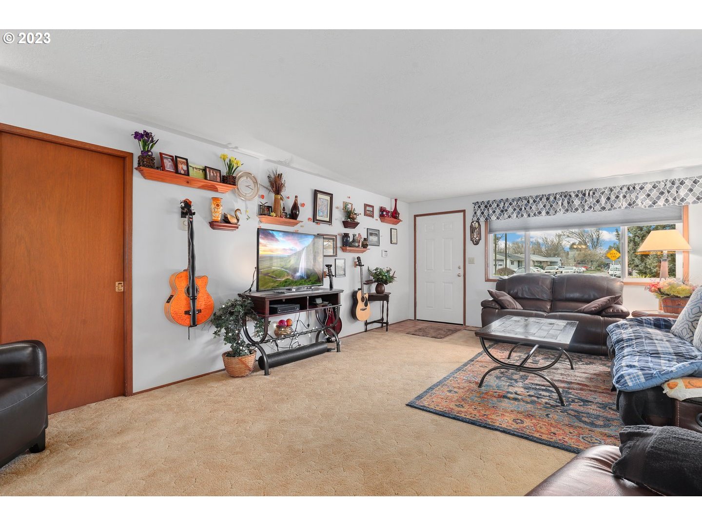 654 Oregon Way Woodburn, OR 97071 - Photo 8 of 32 Gallery Image 8
