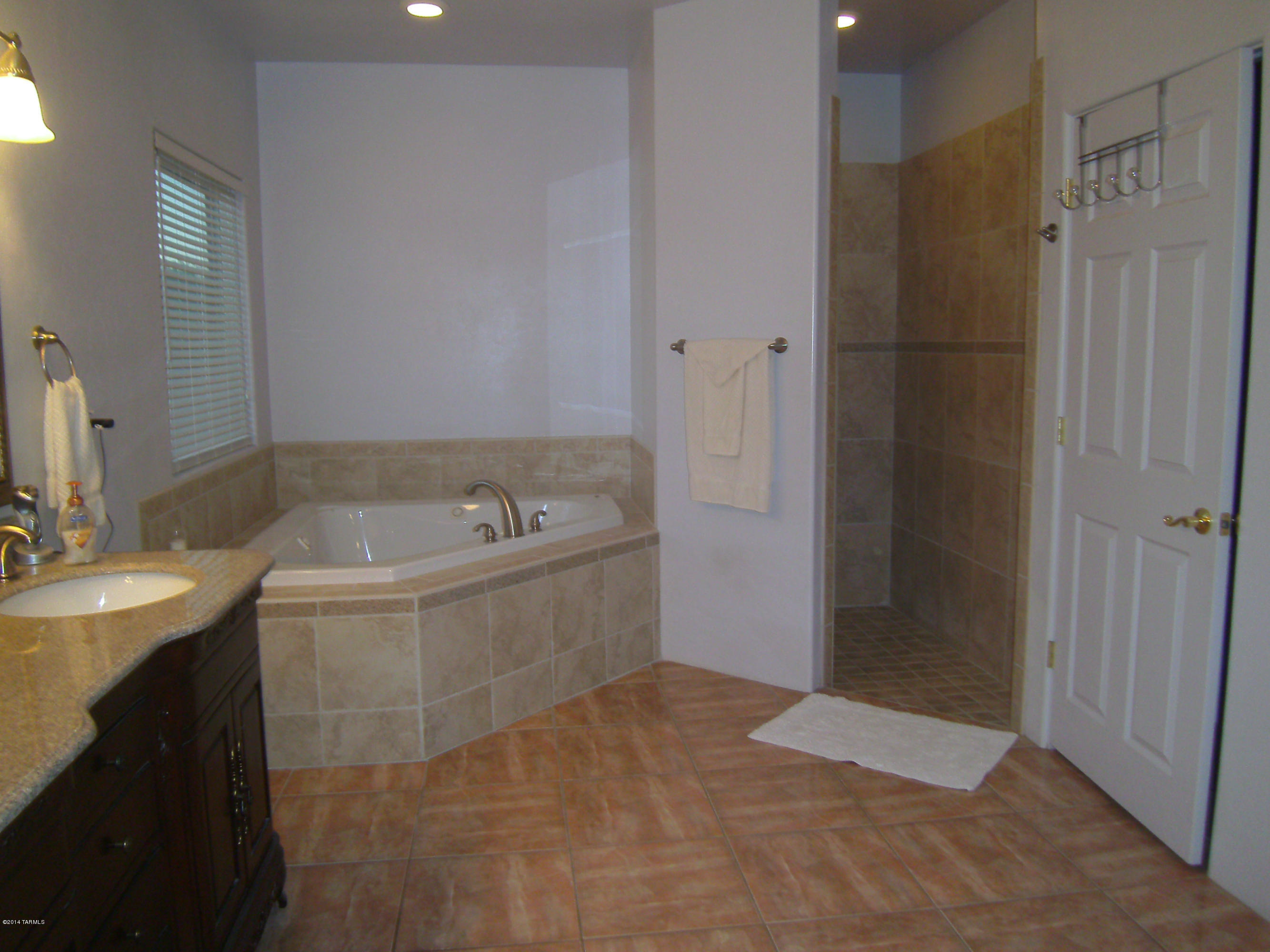 11561 East Tanque Verde Road Tucson, AZ 85749 - Photo 23 of 33
