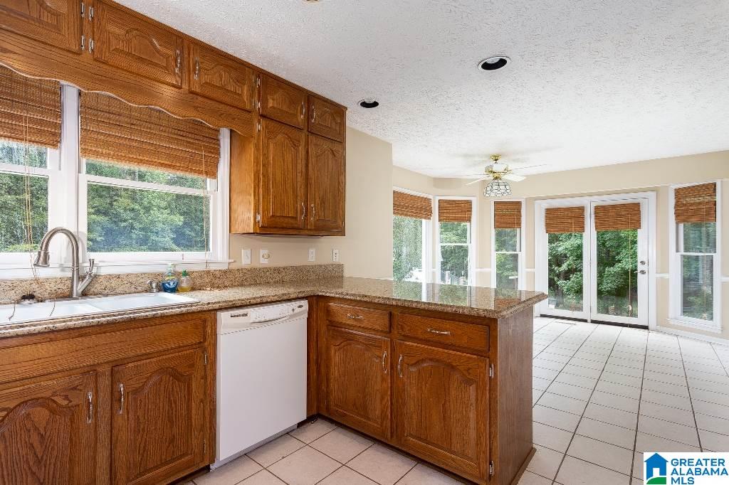 453 Howle Street Heflin, AL 36264 - Photo 8 of 50