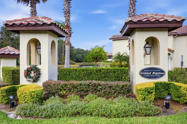 $349,000 | 127 Grand Ravine Drive, St. Augustine, FL 32086