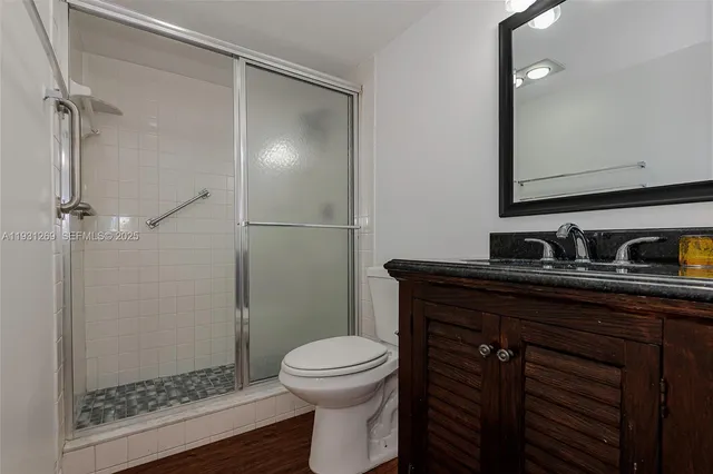 $295,000 | 625 Oaks Drive, Unit 503, Pompano Beach, FL 33069