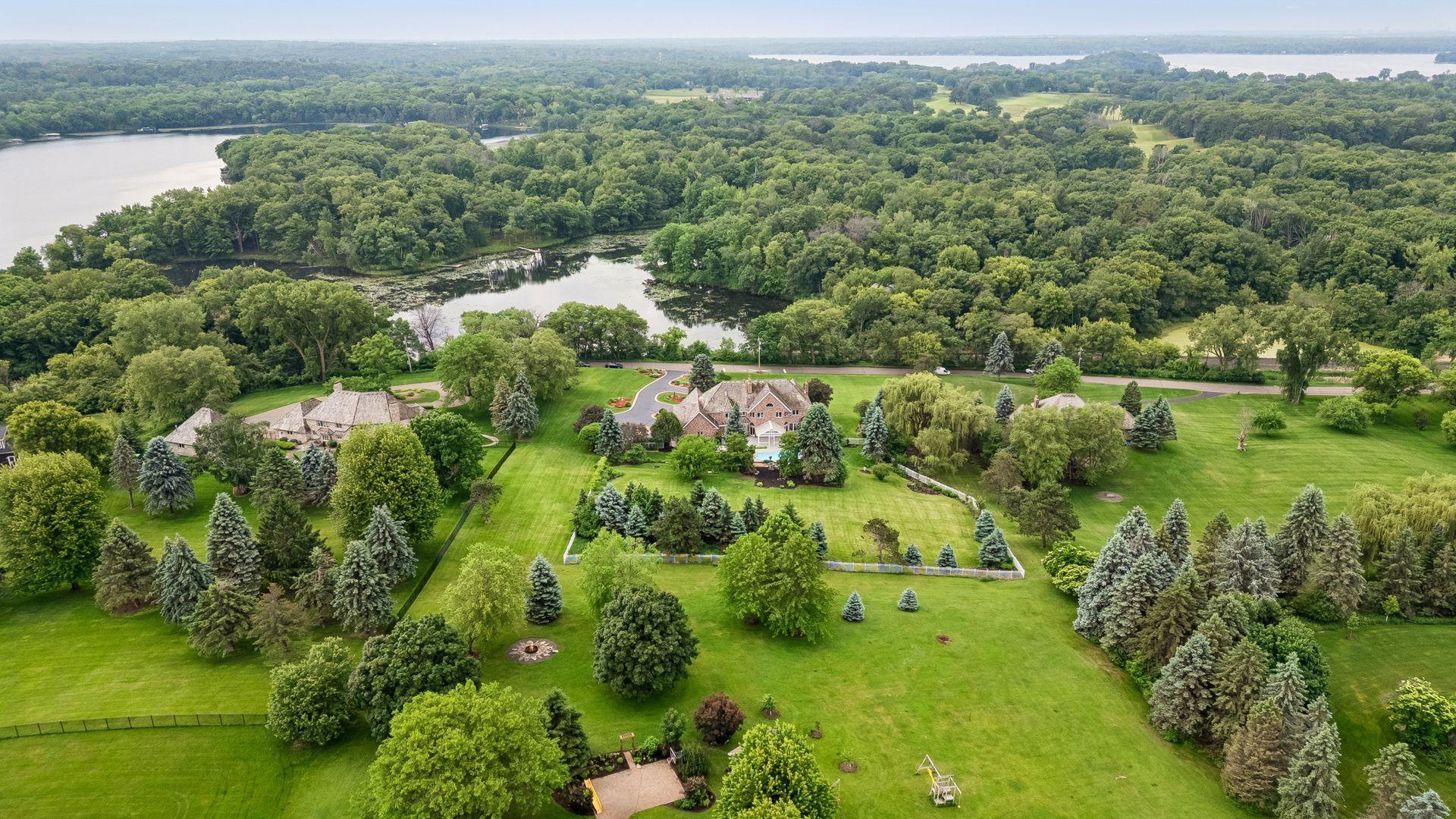 75 Apple Orchard Road White Bear Lake, MN 55110 - Photo 7 of 129
