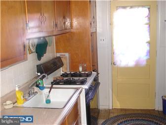 795 Spruce Road Warminster, PA 18974 - Photo 4 of 5